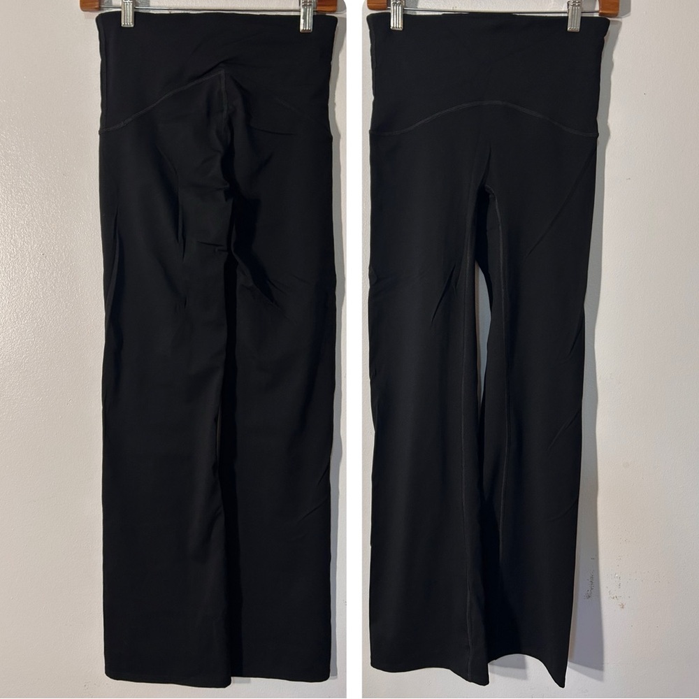 SPANXsbape Booty Boost Flare Pants. Size M. NWOT